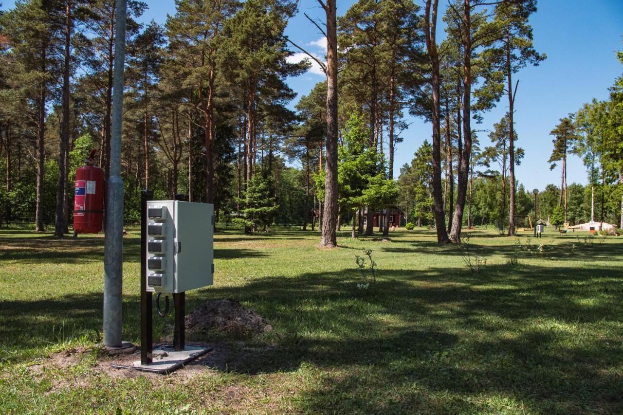 Tehumardi Camping Salme Exterior photo