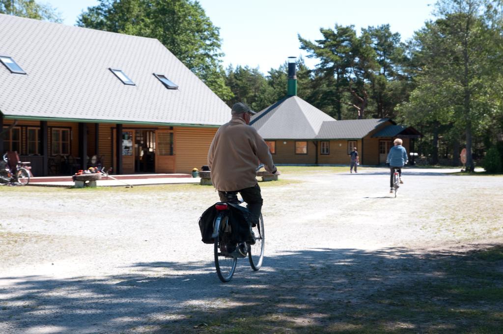 Tehumardi Camping Salme Exterior photo